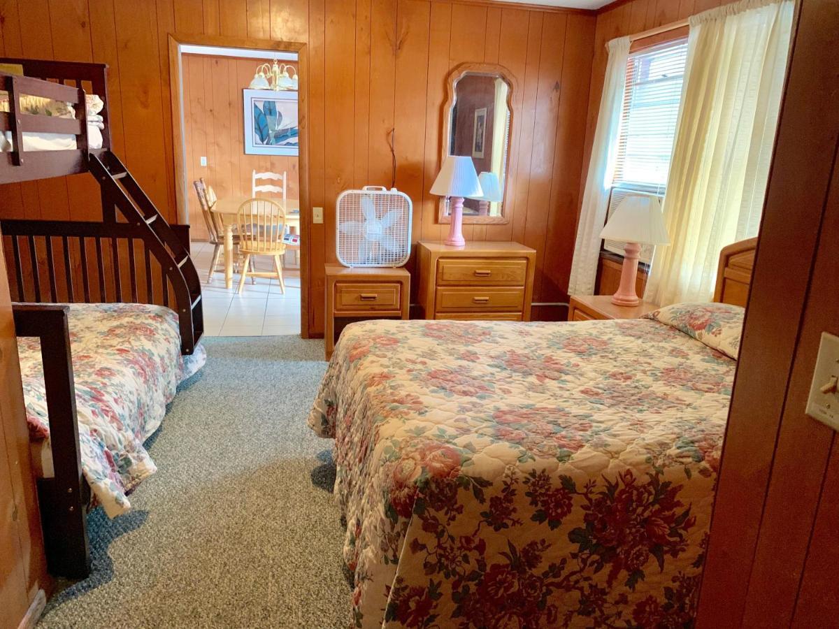 Phillips Historic Motel & Cottages Robbinsville Extérieur photo