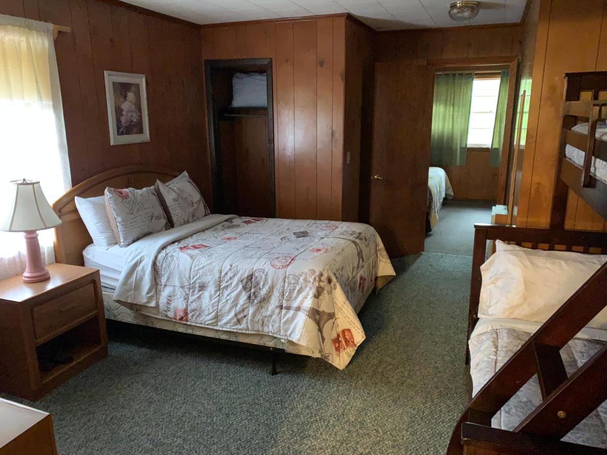 Phillips Historic Motel & Cottages Robbinsville Extérieur photo