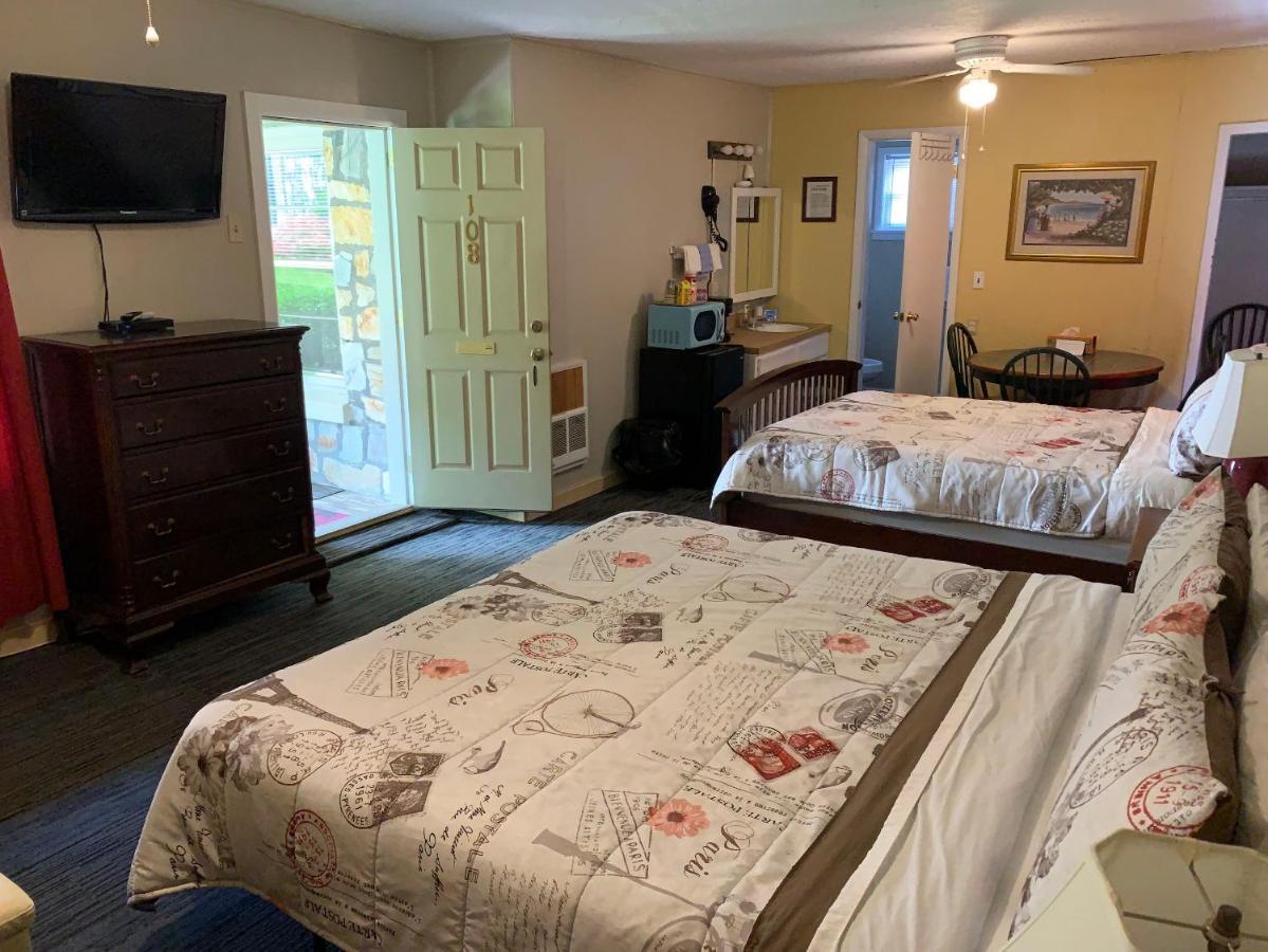 Phillips Historic Motel & Cottages Robbinsville Extérieur photo
