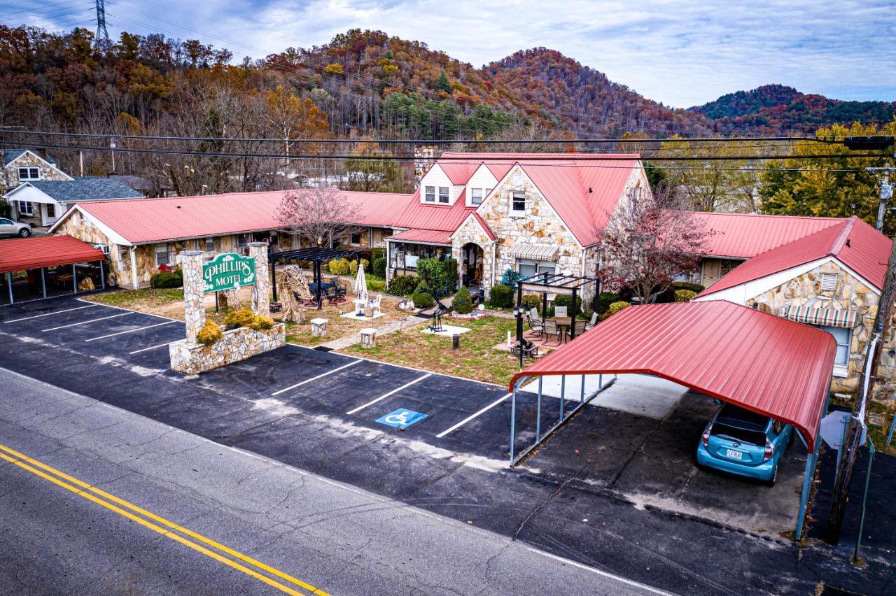 Phillips Historic Motel & Cottages Robbinsville Extérieur photo
