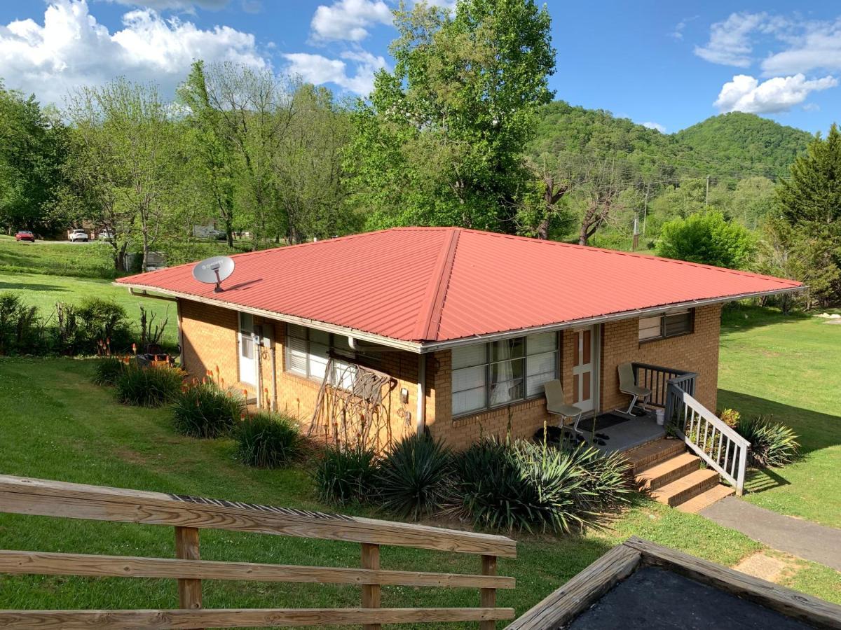 Phillips Historic Motel & Cottages Robbinsville Extérieur photo