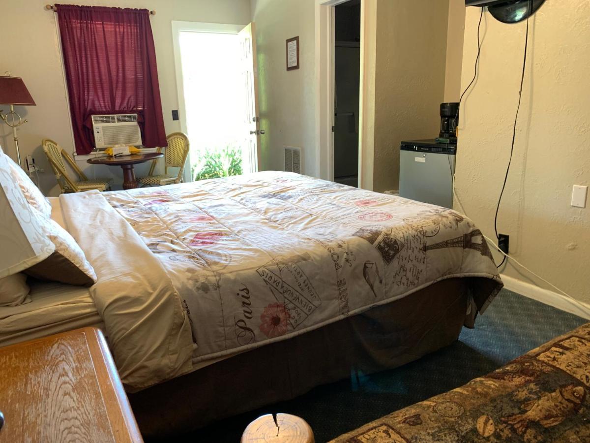 Phillips Historic Motel & Cottages Robbinsville Extérieur photo