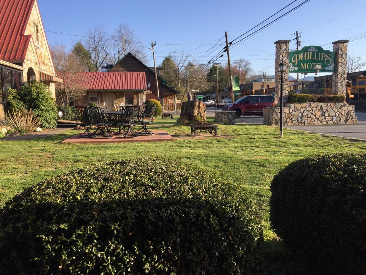Phillips Historic Motel & Cottages Robbinsville Extérieur photo