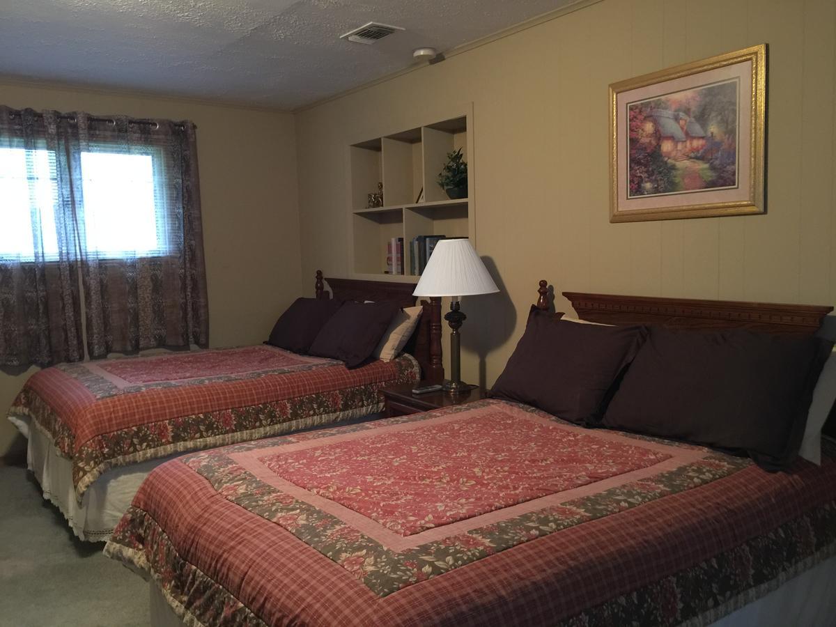 Phillips Historic Motel & Cottages Robbinsville Extérieur photo